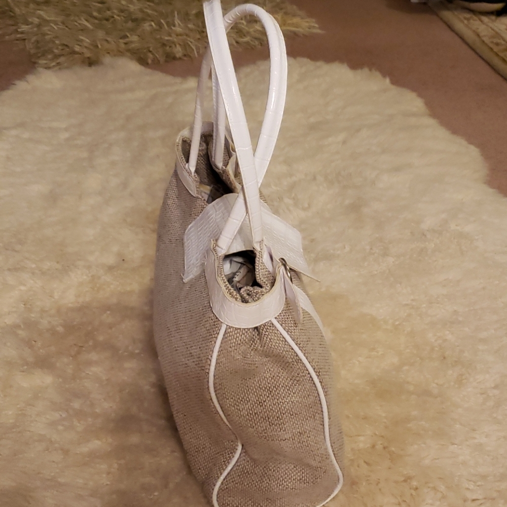 Purse - Picture 5 of 8